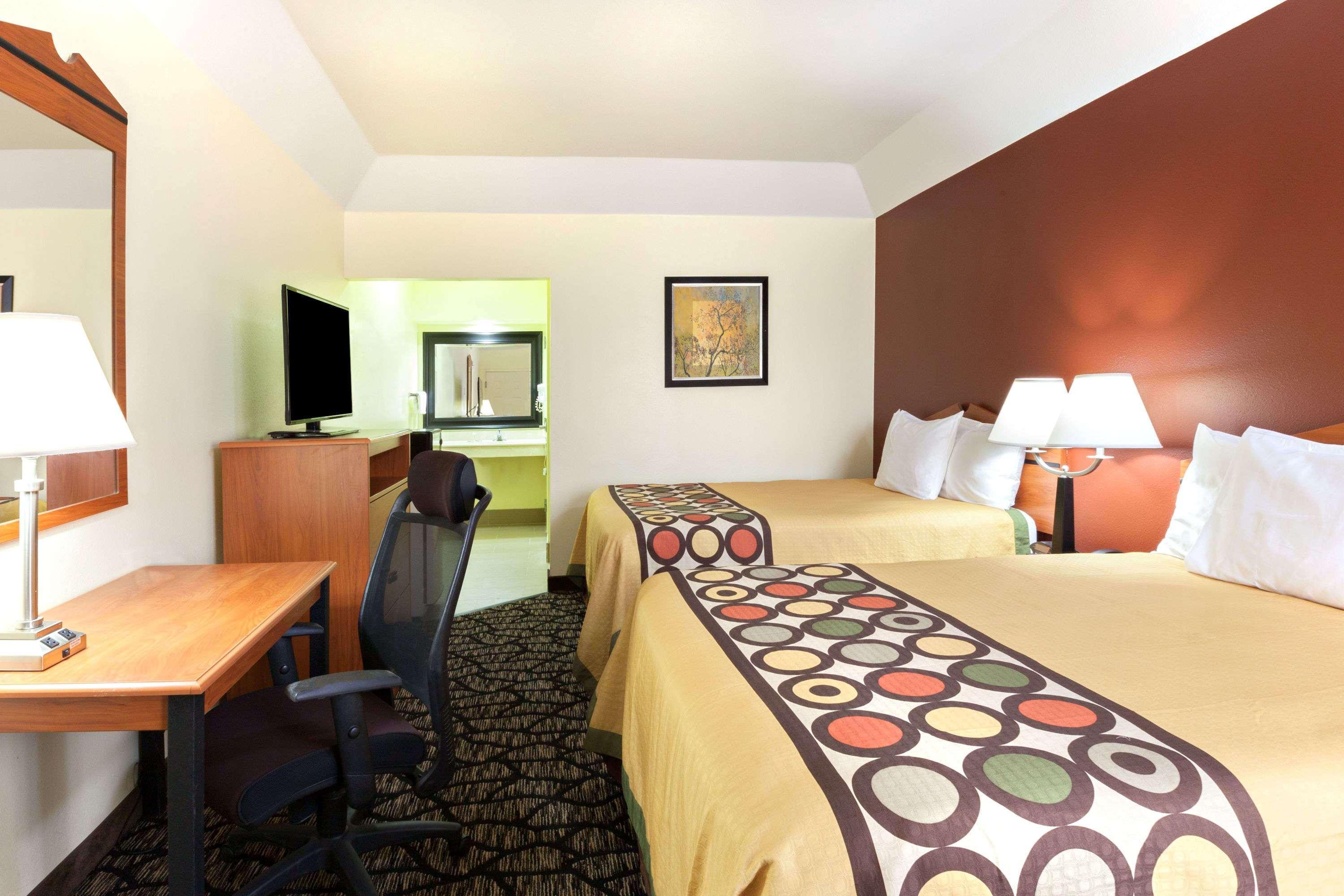 Super 8 By Wyndham Fairfield Tx Hotel Екстериор снимка